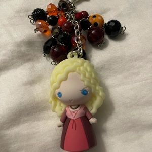 Hocus Pocus Disney Series 1 Sara